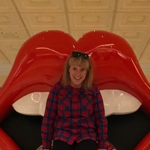 Meet your Posher, Virginia